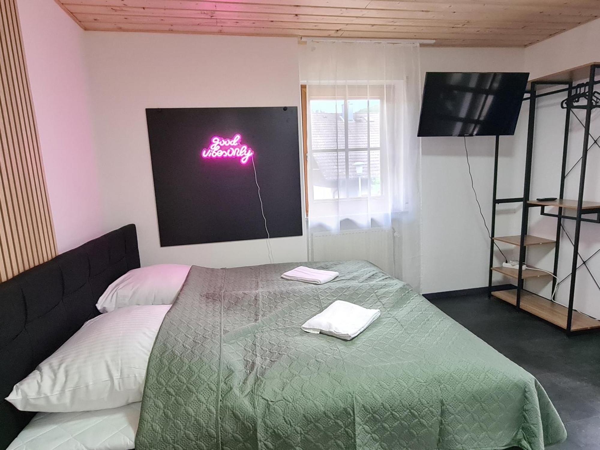 Theox No 11 Studio Apartment Fuer 2 Personen Heppenheim  Kültér fotó