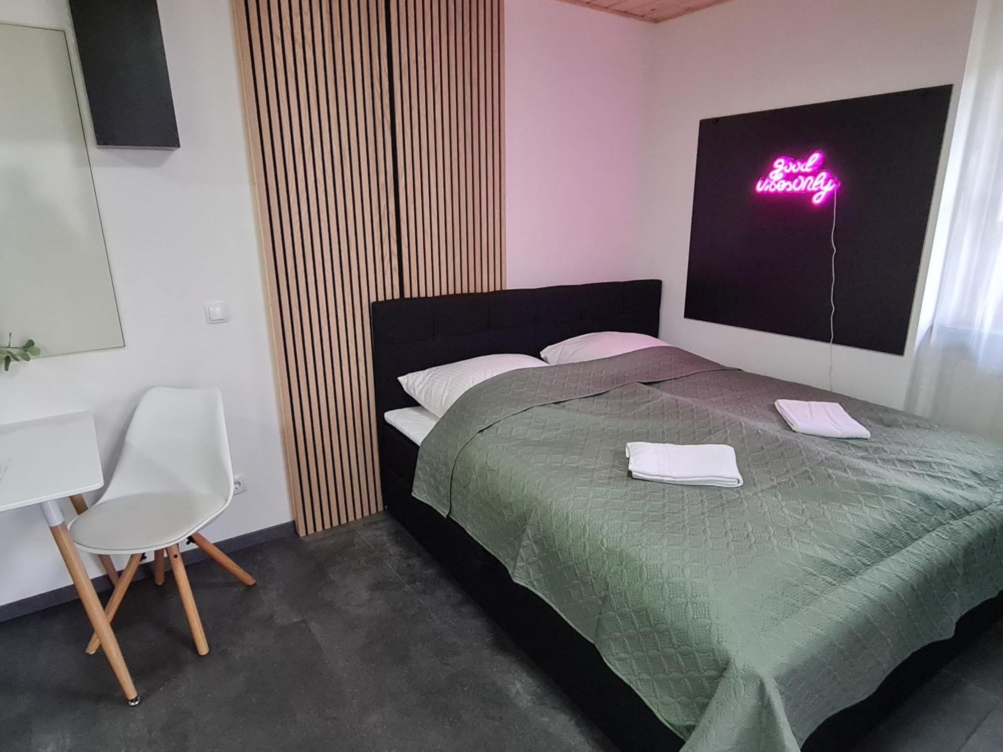 Theox No 11 Studio Apartment Fuer 2 Personen Heppenheim  Kültér fotó